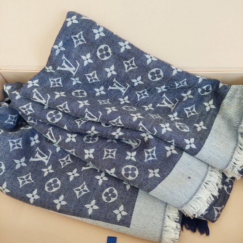 LV M71376 Monogram Denim 披肩/滿版老花/羊毛絲綢披肩/圍巾~二手-31