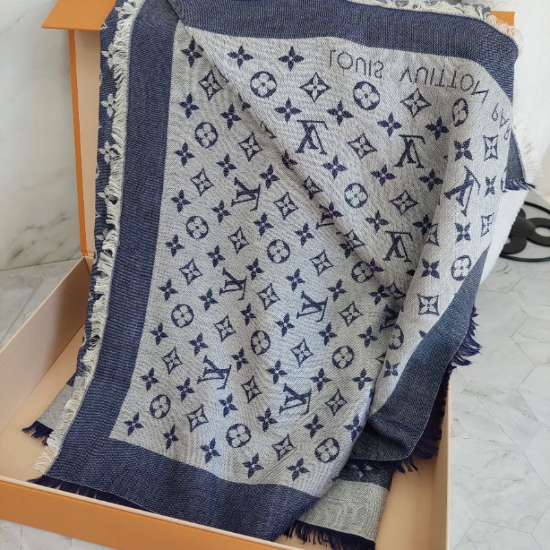 LV M71376 Monogram Denim 披肩/滿版老花/羊毛絲綢披肩/圍巾~二手-46