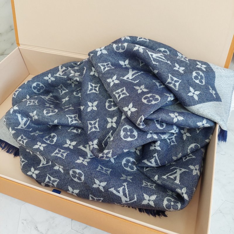 LV M71376 Monogram Denim 披肩/滿版老花/羊毛絲綢披肩/圍巾~二手-47