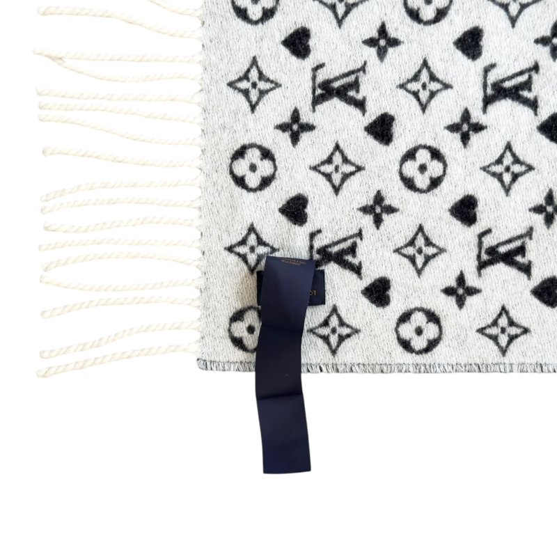 LOUIS VUITTON Game On 愛心💗 老花 純羊絨 圍巾-8