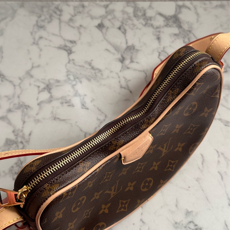 LV M46828花紋豌豆斜背包pm-2