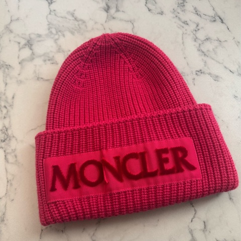 Moncler桃粉色毛帽 超級顯白🫶