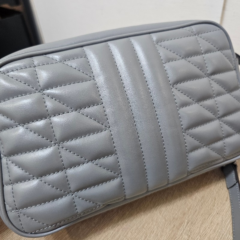 [農曆新年福利🧧] Gucci灰牛皮霧銀釦Marmont拉鏈斜背相機包-10