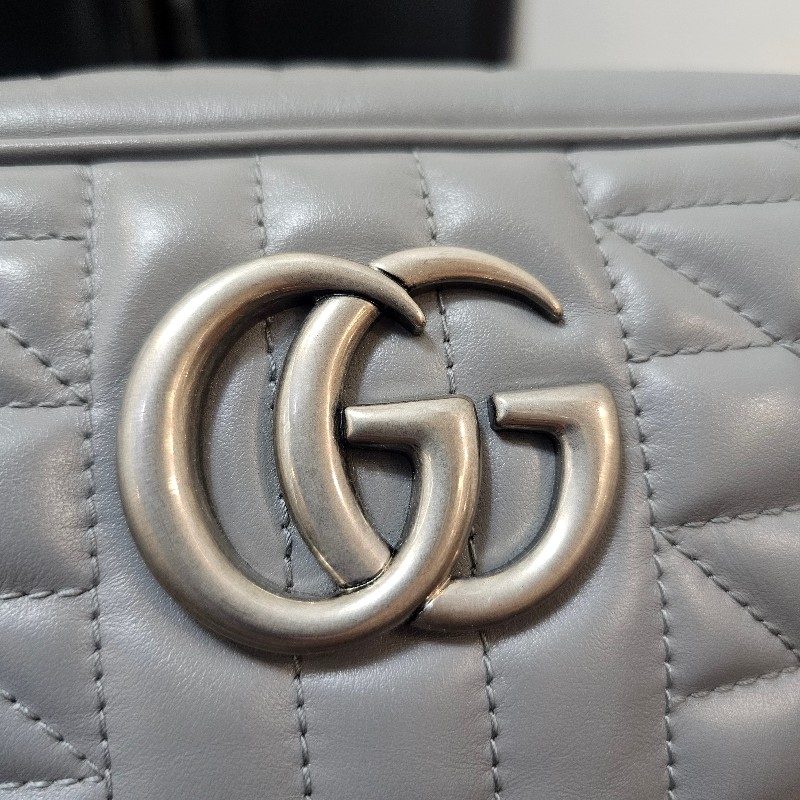 [農曆新年福利🧧] Gucci灰牛皮霧銀釦Marmont拉鏈斜背相機包-21