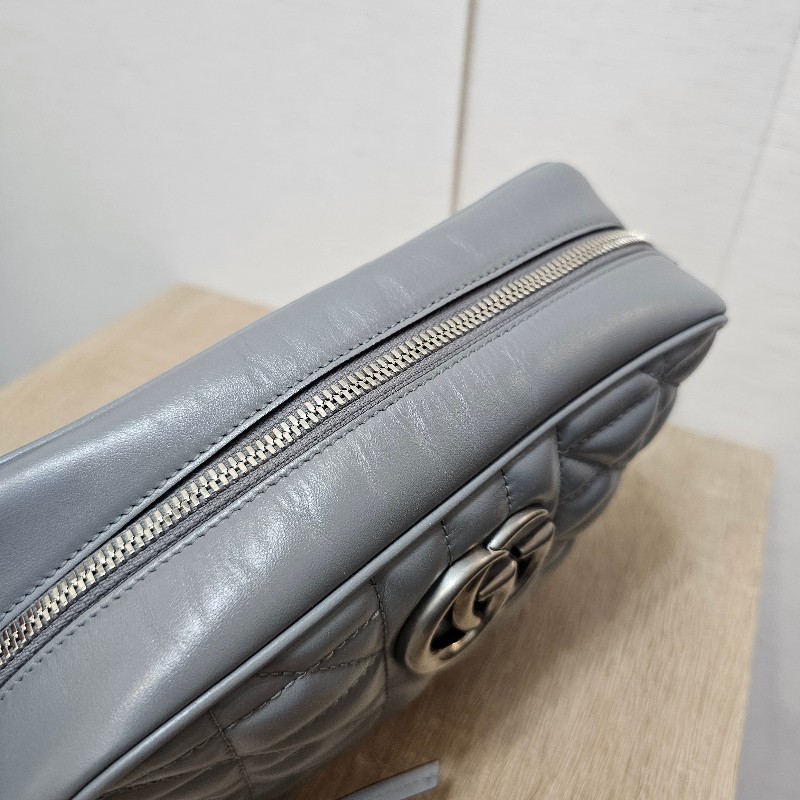 [農曆新年福利🧧] Gucci灰牛皮霧銀釦Marmont拉鏈斜背相機包-22