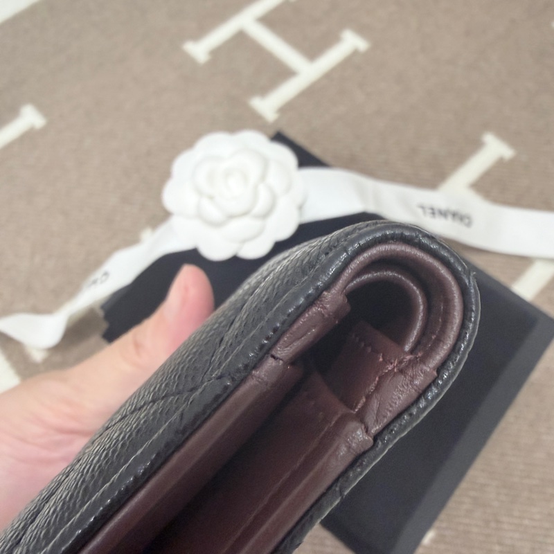 ❤️Chanel ❤️香奈兒很好用的短夾 黑銀魚子醬皮❤️-11