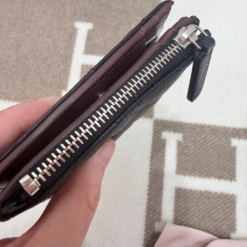 ❤️Chanel ❤️香奈兒很好用的短夾 黑銀魚子醬皮❤️-24