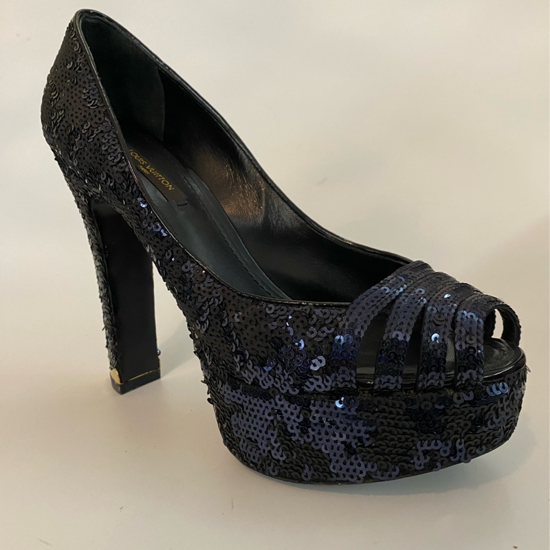 Louis Vuitton EU36.5-0