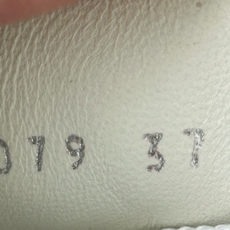 Chanel香奈兒23A純白板鞋  37-6