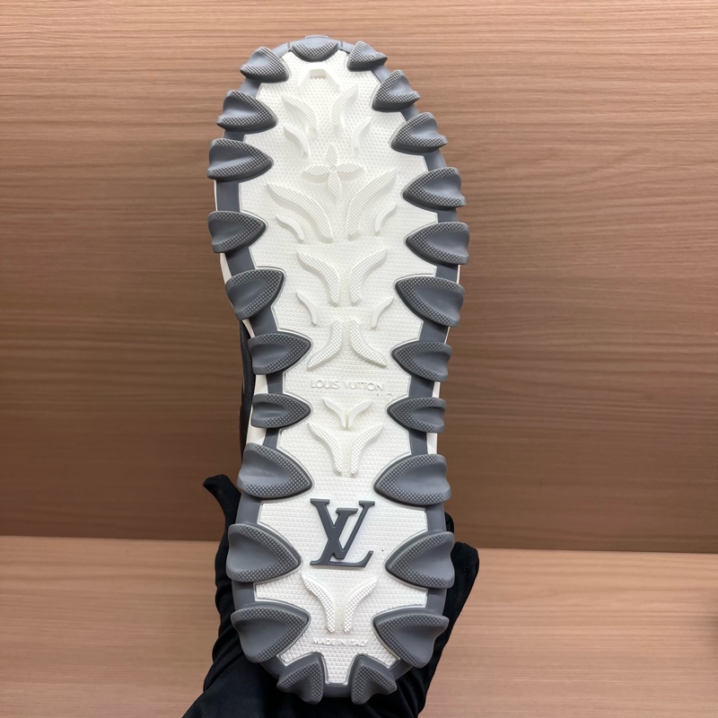 Louis vuitton/路易威登 Lv 男款运动鞋 高帮休闲鞋 球鞋-6