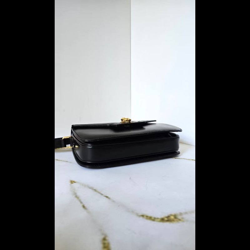 絕版古董包 Gucci 雙麻花旋轉扣黑金翻蓋包 斜背包 側背包 單肩包-3