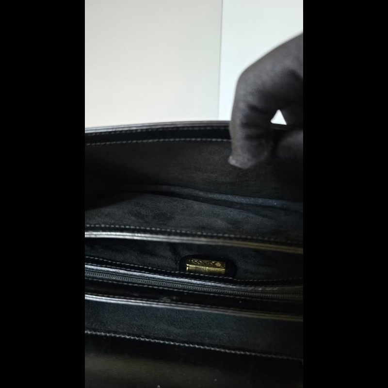 絕版古董包 Gucci 雙麻花旋轉扣黑金翻蓋包 斜背包 側背包 單肩包-6