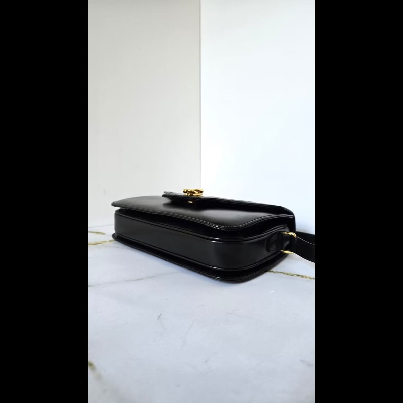 絕版古董包 Gucci 雙麻花旋轉扣黑金翻蓋包 斜背包 側背包 單肩包-7