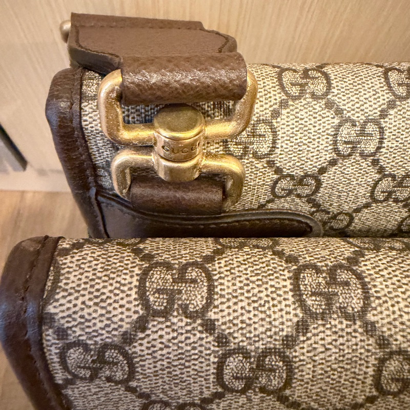 Gucci Neo Vintage GG Supreme 郵差包-13