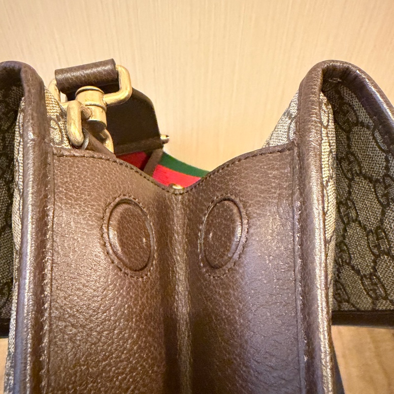 Gucci Neo Vintage GG Supreme 郵差包-15