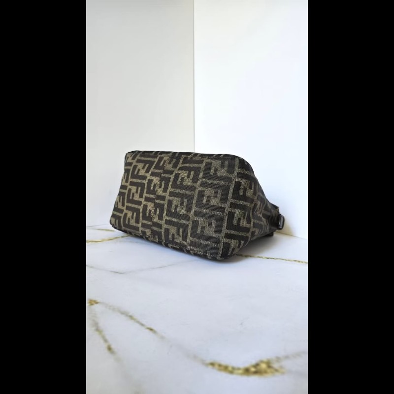 【LA LUNE】絕版中古包 Fendi Zucca咖啡色老花腋下包 側背包 單肩包 二手包-3