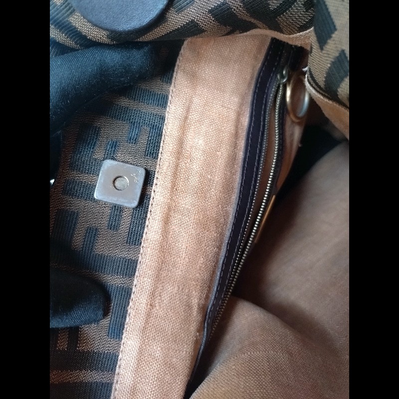 Fendi 咖把動物紋FF布直式托特包-22