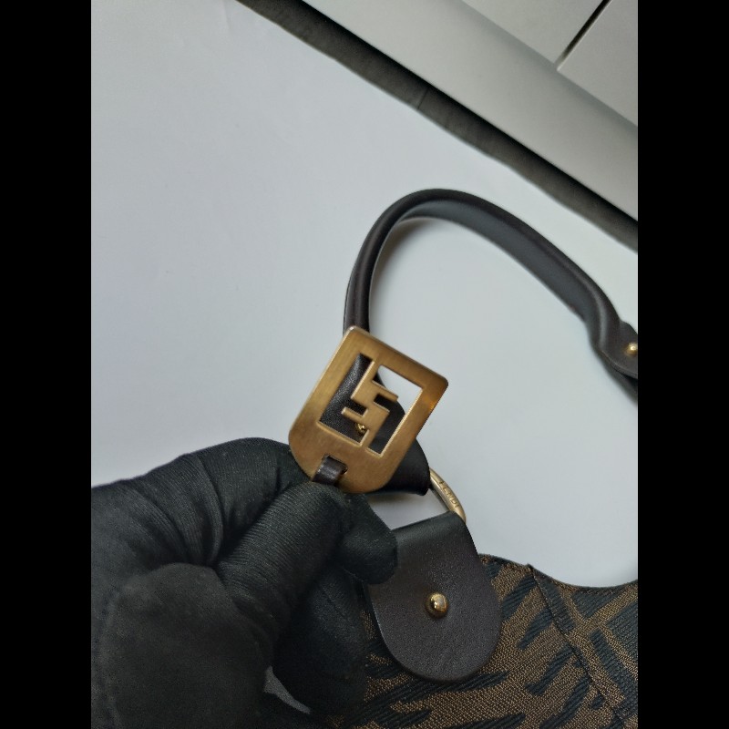 Fendi 咖把動物紋FF布直式托特包-37