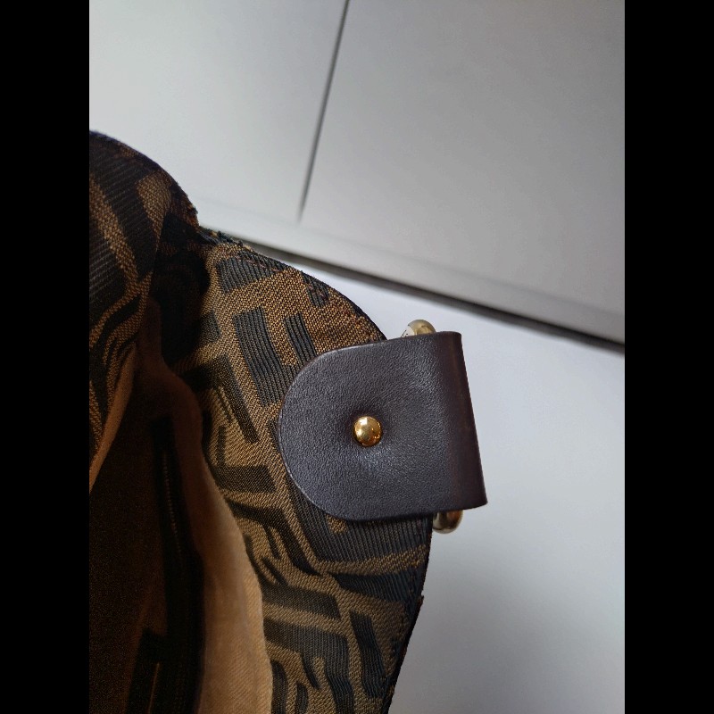 Fendi 咖把動物紋FF布直式托特包-42