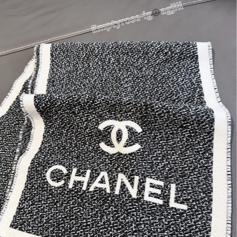 Chanel 全新- 黑灰麻花紋圍巾®️經典字母Mark-0