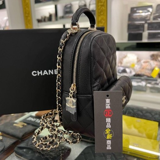 東區正精品㊣CHANEL AP3753 全新香奈兒黑色荔枝皮牛皮前口袋金釦拉鍊迷你後背包斜背包小書包 RZ4680-1