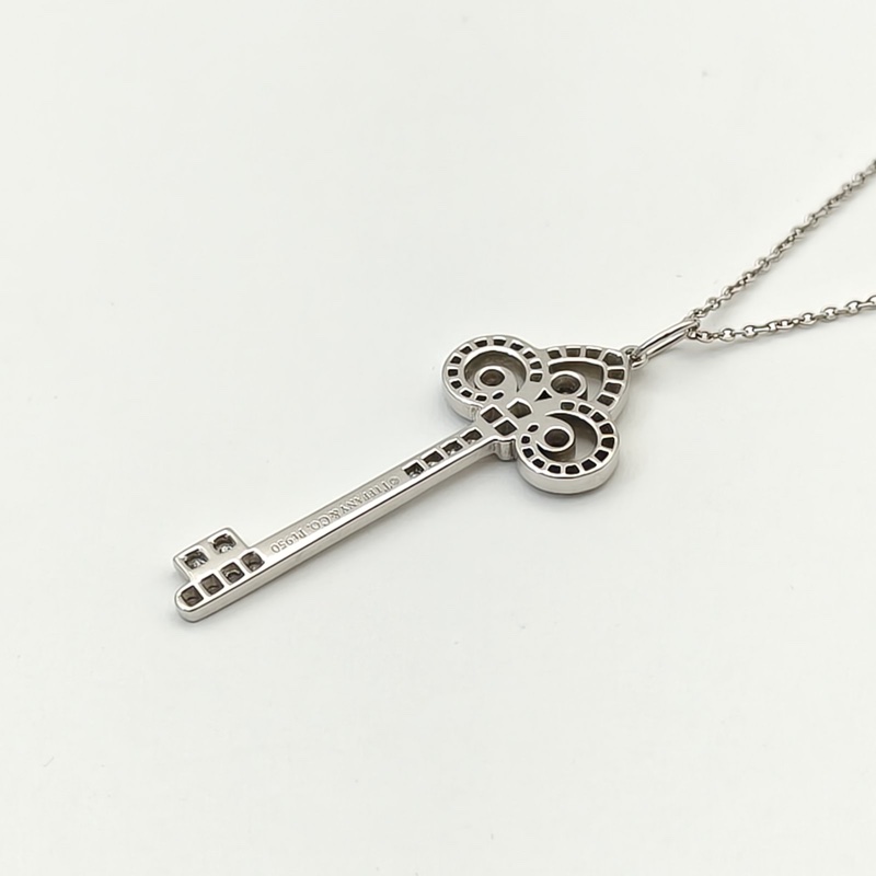 TIFFANY&CO 鳶尾花鑰匙項鏈FleurdeLis中號3.8cm滿鑽18K白金/鑽石/pt950-3