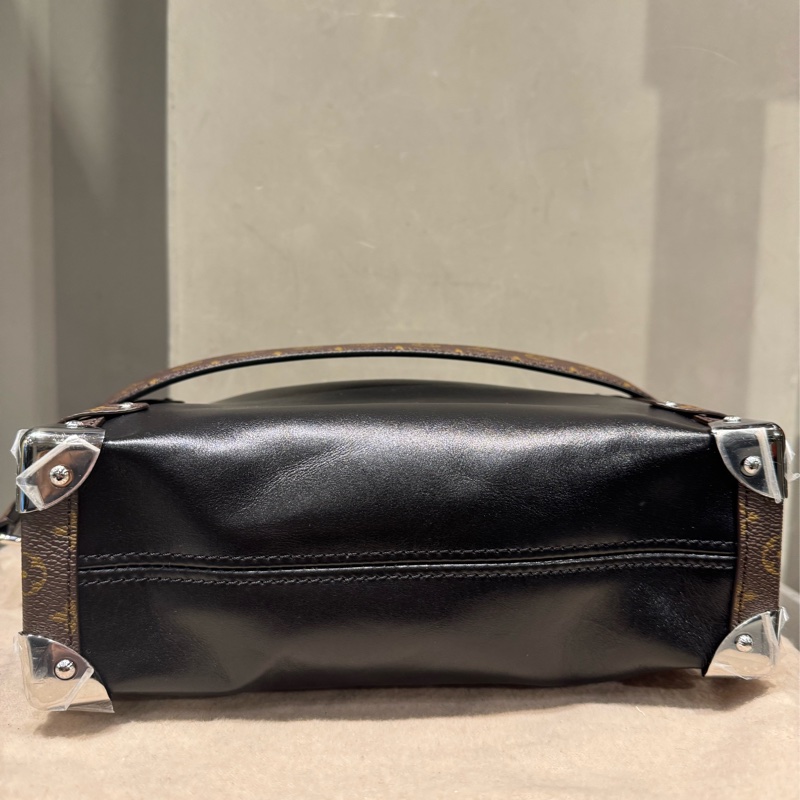 LV side Trunk斜背✨-3