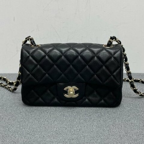 香奈兒/Chanel 黑色金扣羊皮 大mini鏈條包