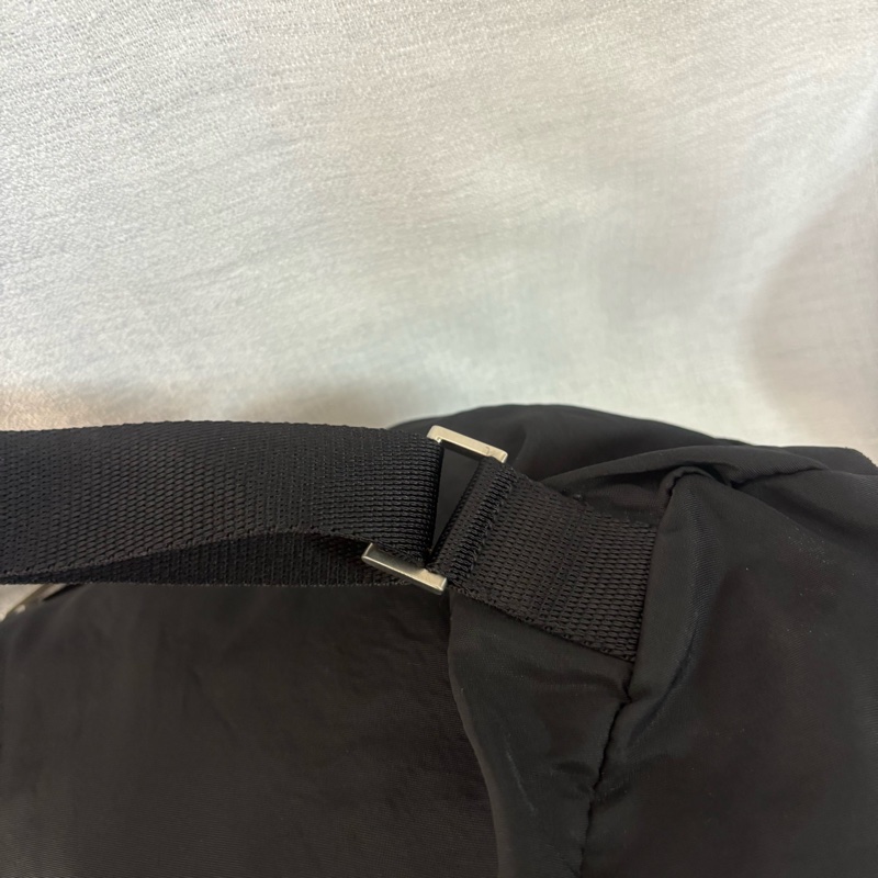 Prada 尼龍多用途 黑色雙肩包 背包-7
