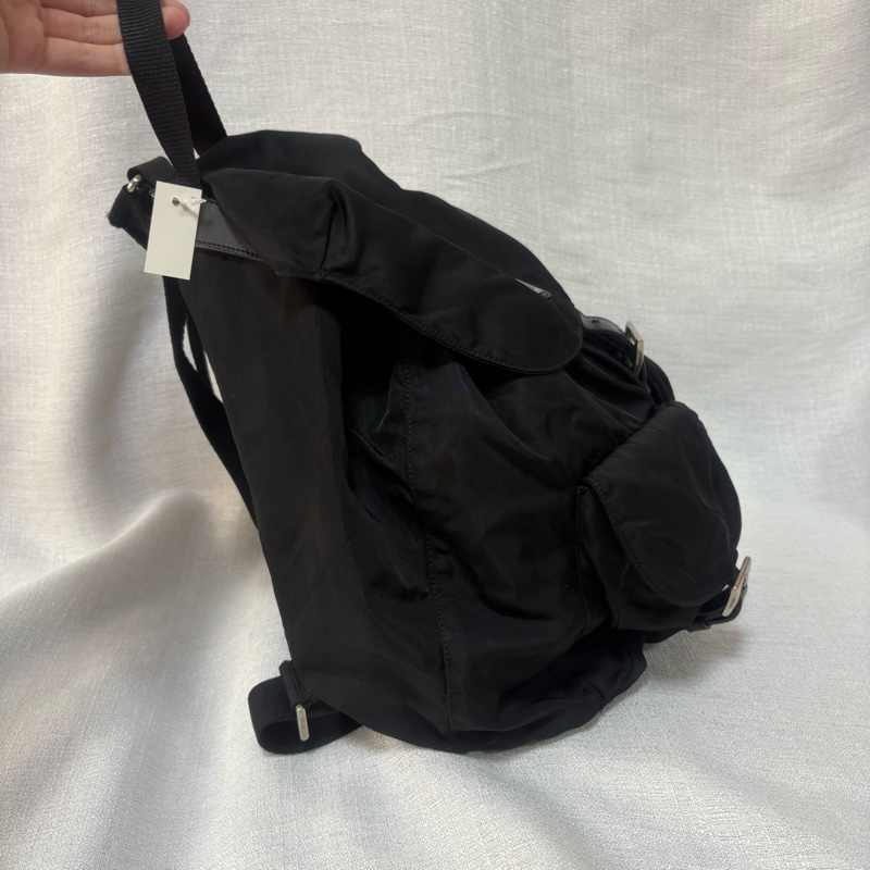 Prada 尼龍多用途 黑色雙肩包 背包-10