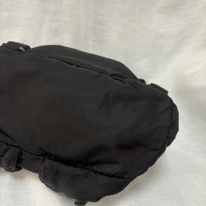 Prada 尼龍多用途 黑色雙肩包 背包-12