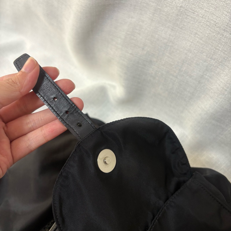 Prada 尼龍多用途 黑色雙肩包 背包-18