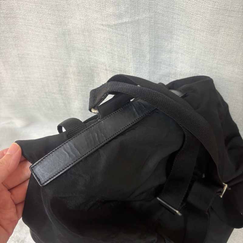 Prada 尼龍多用途 黑色雙肩包 背包-35