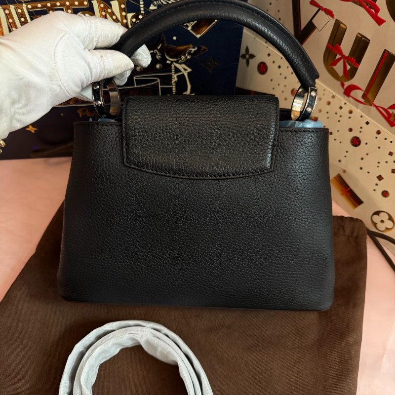 近新品 路易威登/Louis Vuitton 黑銀牛皮CAPUCINES BB 手提包-6