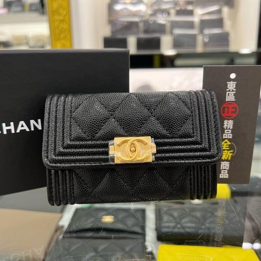 東區正精品㊣CHANEL BOY A80603 全新香奈兒黑色荔枝皮牛皮金釦釦子卡片夾零錢包 RZ4646-0