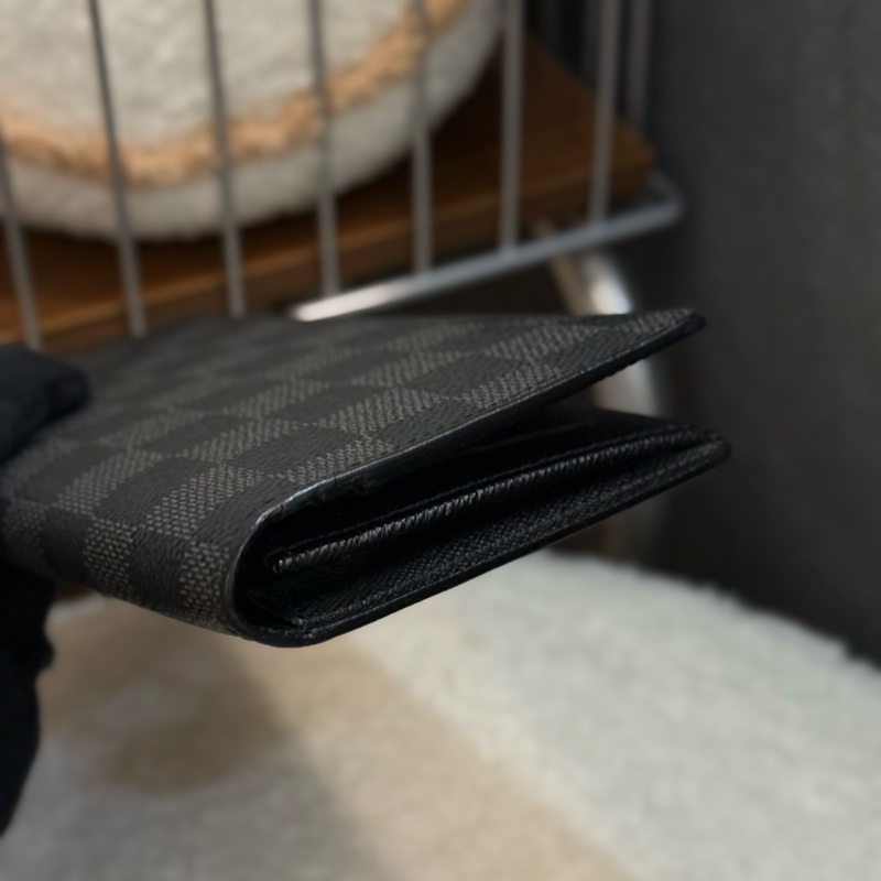 （閒置品)Lv 黑棋盤格對開長夾-7