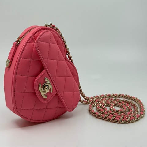 Chanel 粉紅色 羊皮 心形金色CC logo小斜孭