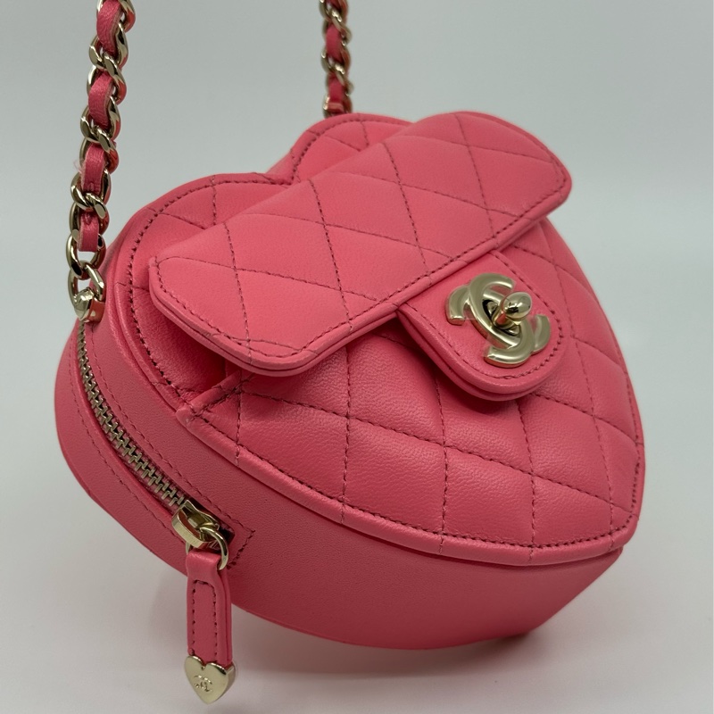 Chanel 粉紅色 羊皮 心形金色CC logo小斜孭-2