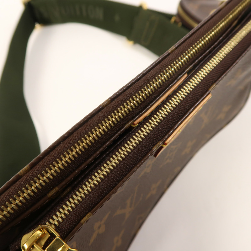 LOUIS VUITTON Monogram Multi Pochette Accessoires金扣肩背袋-18