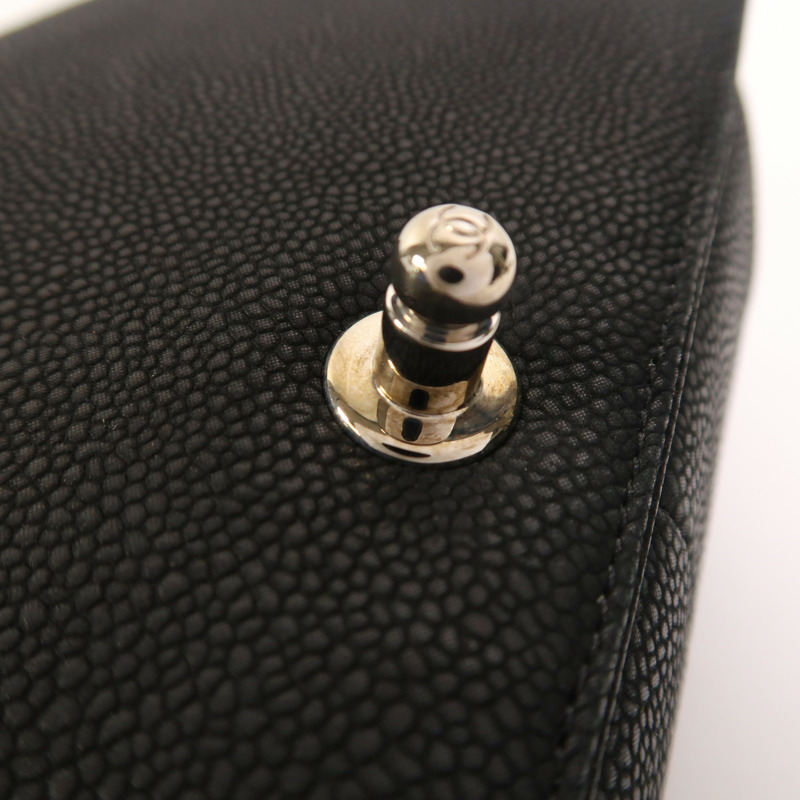 CHANEL 牛皮皮革Boy 25銀扣鏈帶肩背袋-19