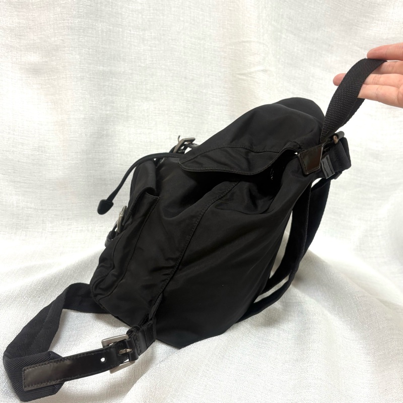 Prada 尼龍多用途 黑色雙肩包 背包-6