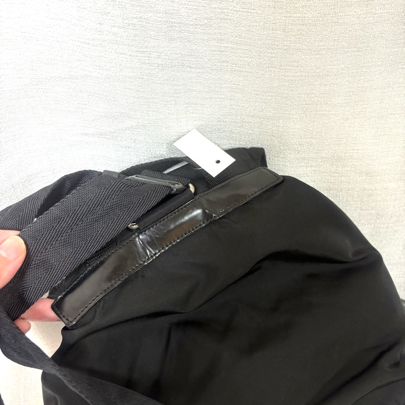 Prada 尼龍多用途 黑色雙肩包 背包-11
