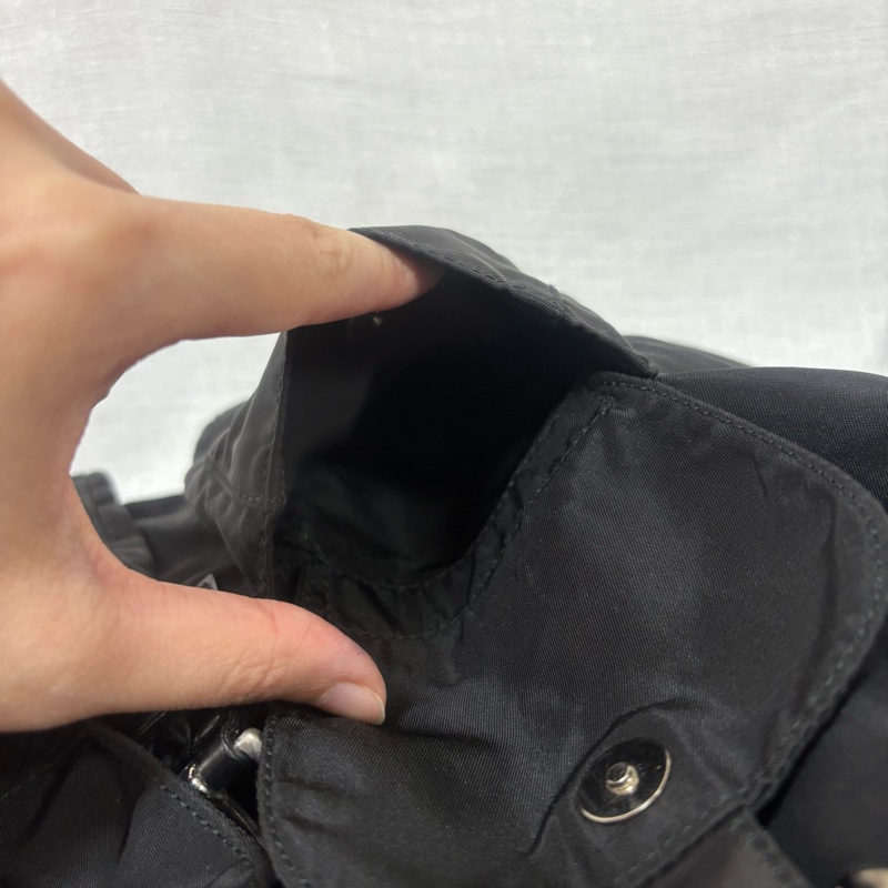 Prada 尼龍多用途 黑色雙肩包 背包-31