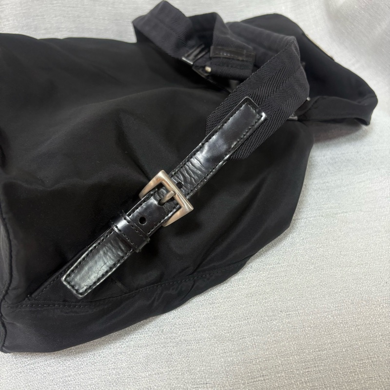 Prada 尼龍多用途 黑色雙肩包 背包-35