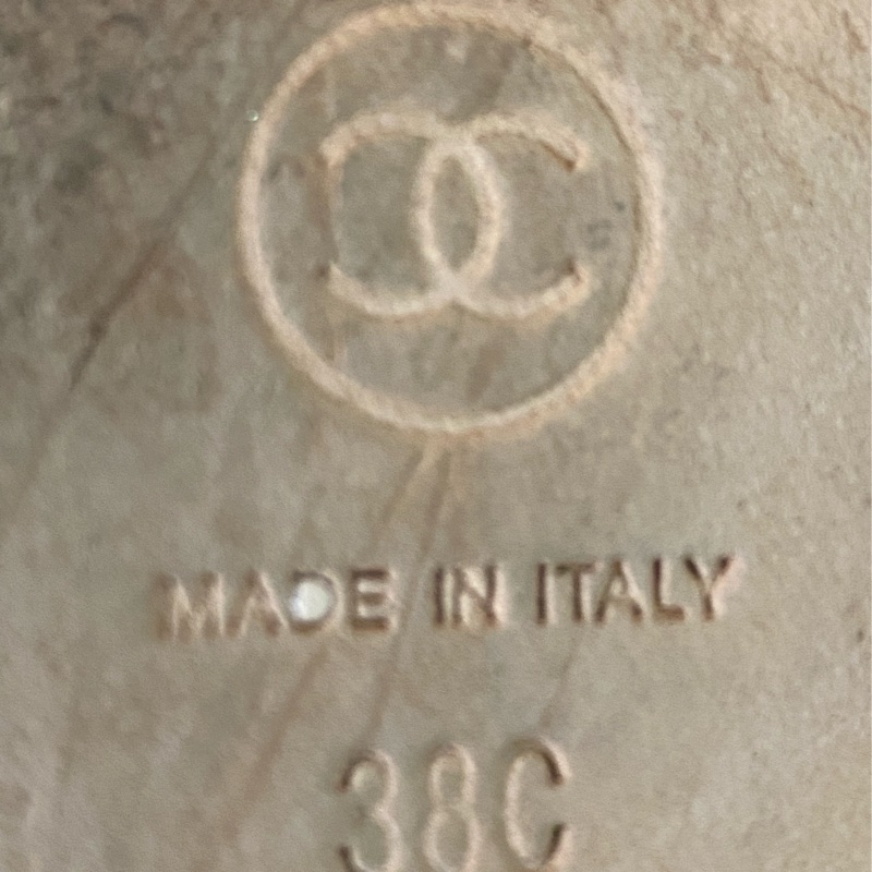 Chanel Flats. EU 38-6