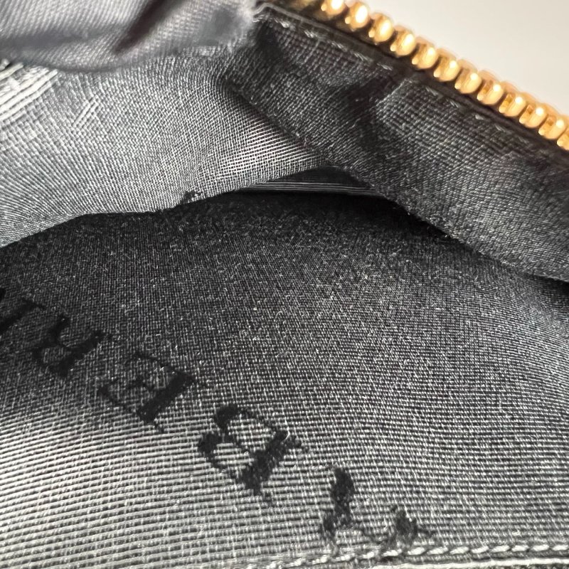 BURBERRY 豆沙粉尼龍後背包-7