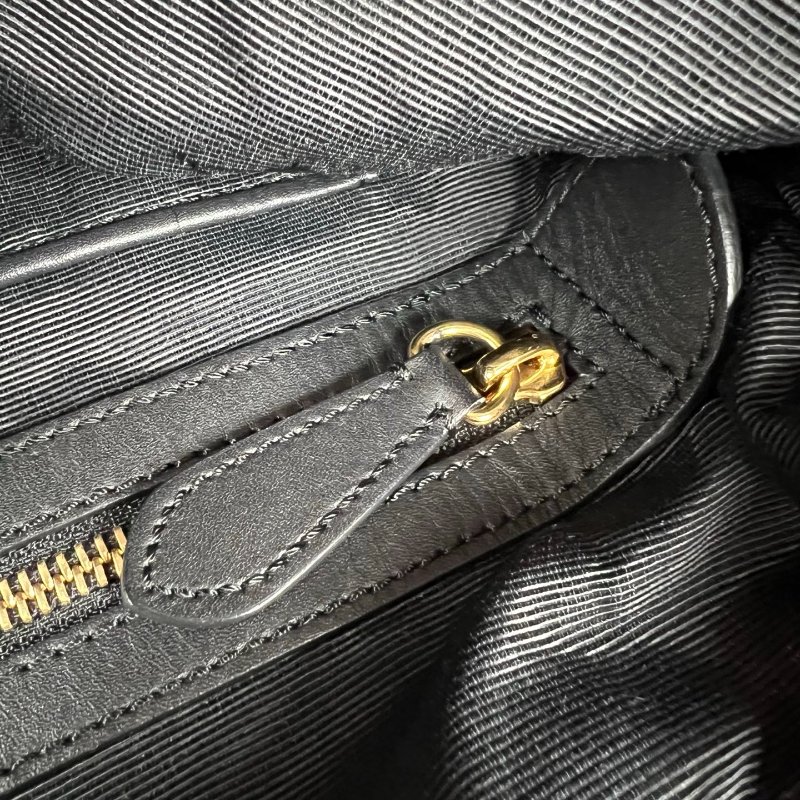 BURBERRY 豆沙粉尼龍後背包-8