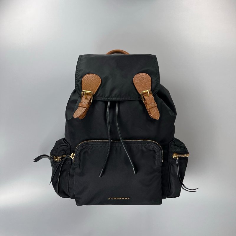 BURBERRY 黑尼龍拚皮革後背包-0