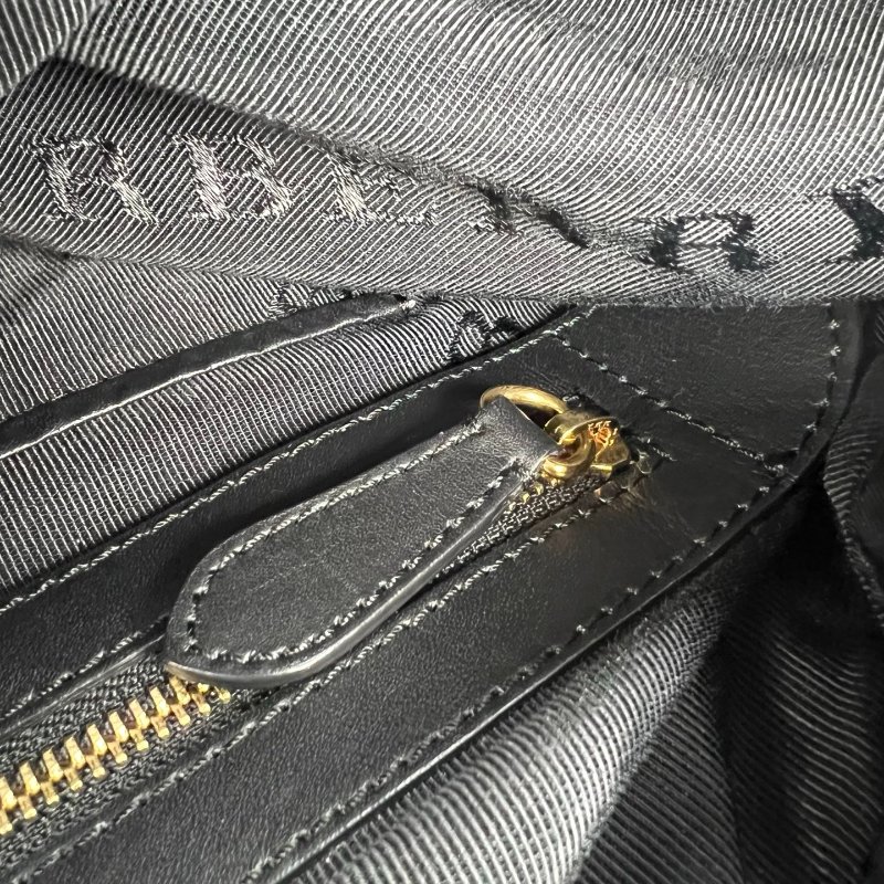 BURBERRY 黑尼龍拚皮革後背包-9