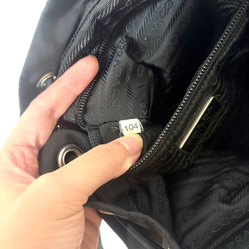 Prada 尼龍多用途 黑色雙肩包 背包-31